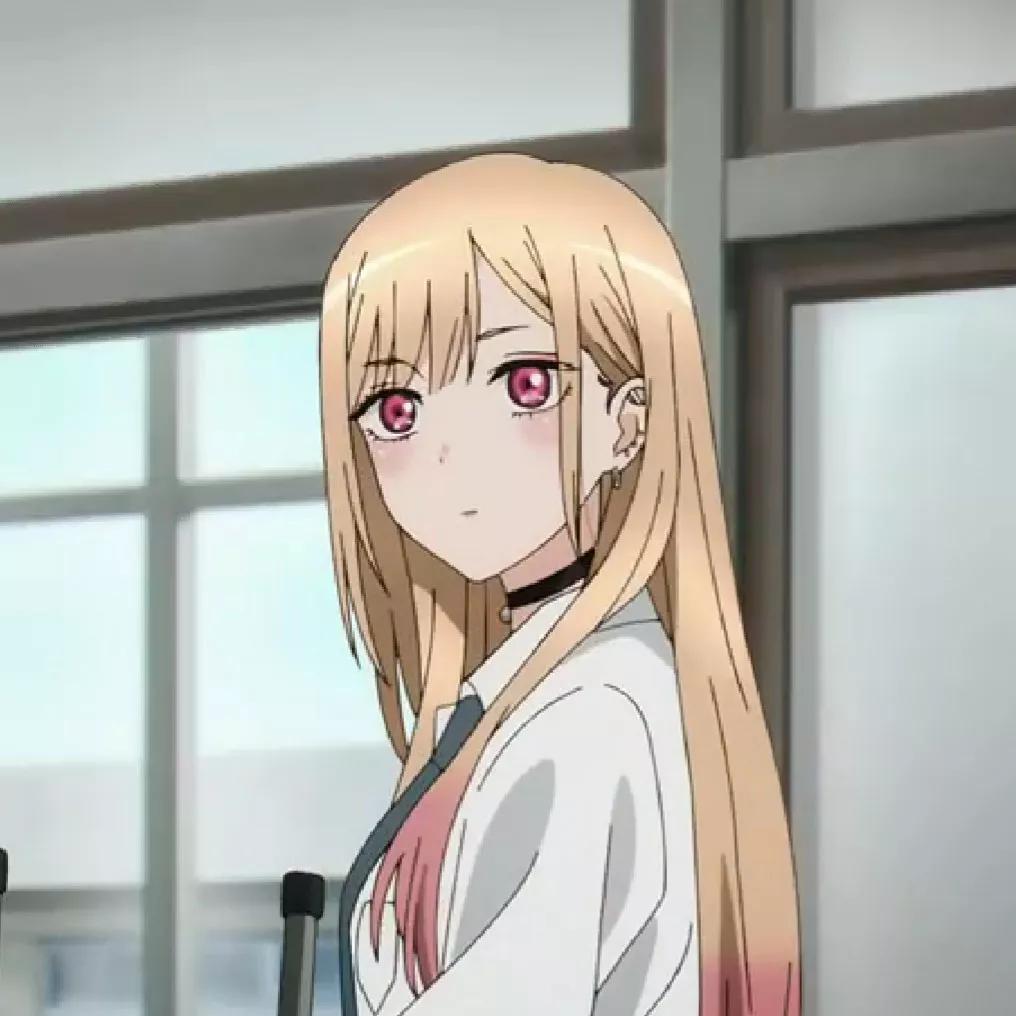 更衣人偶坠入爱河系列头像第一弹（今年的新老婆嘿嘿）