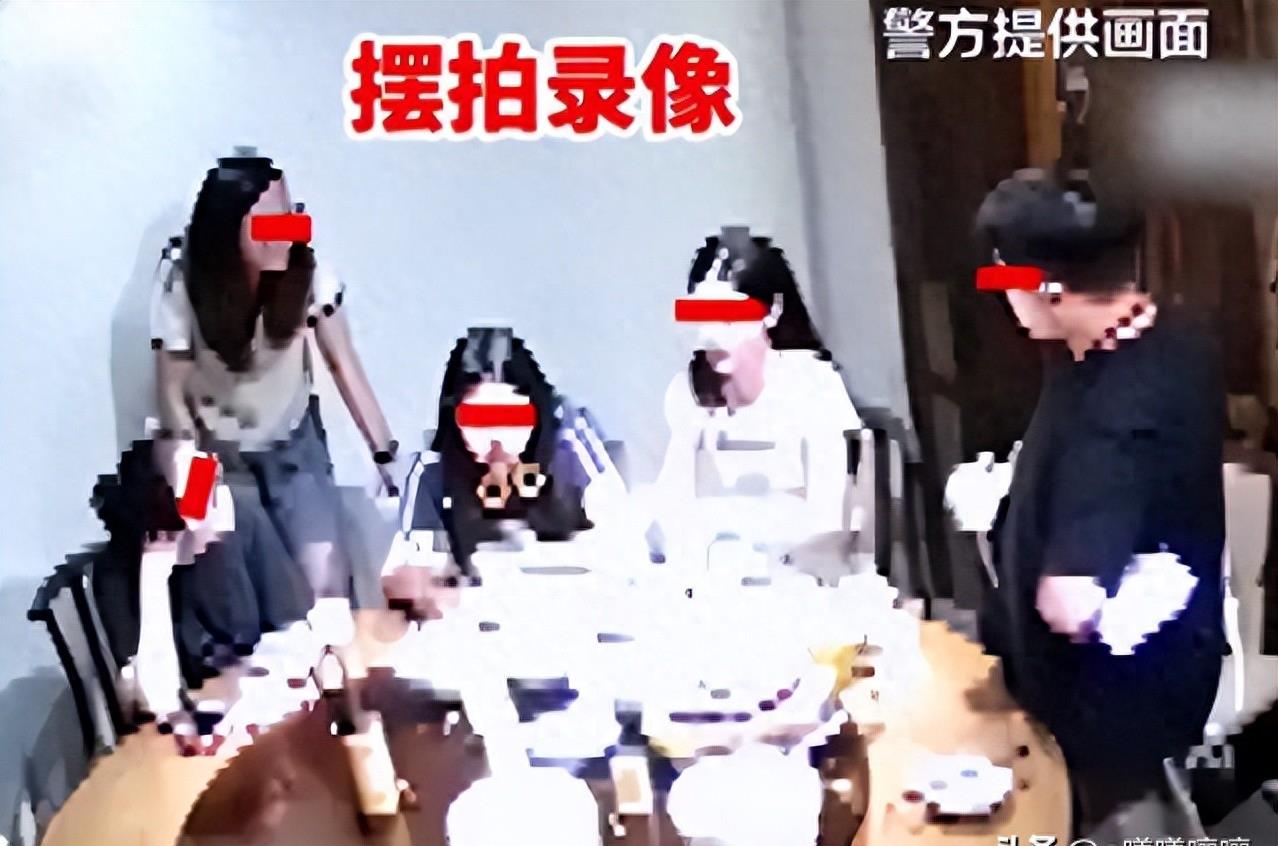 想不到吧!这就是大凉山网红主播下山背着的木头,居然是空心的