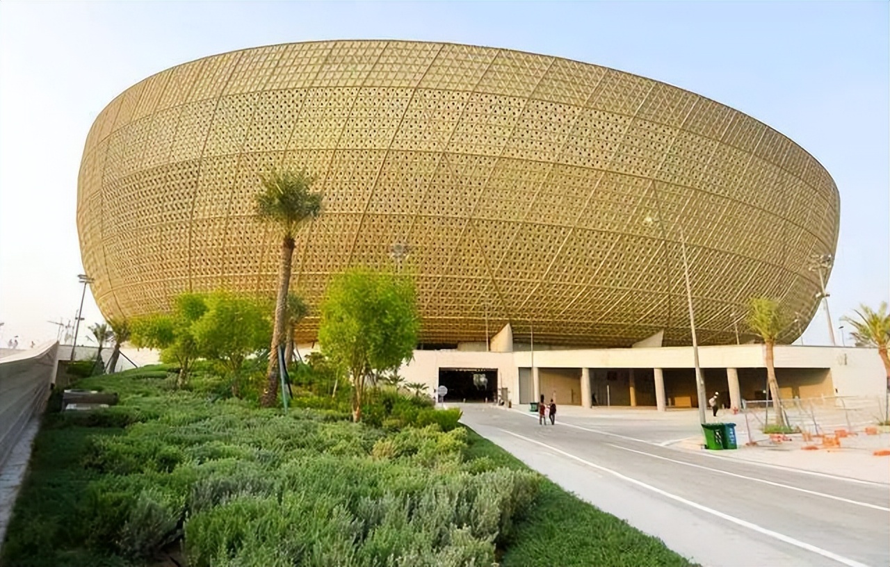 卡塔尔世界杯投入2000亿谁赚了,卡塔尔为世界杯花费多少钱