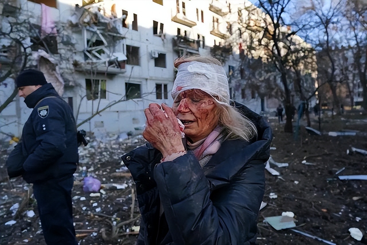 俄国防攻击乌克兰场面,俄军精确打击乌国防部视频