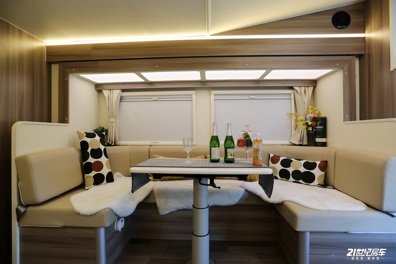 中天自行式c型驭风房车价格,中天领航者三拓展房车