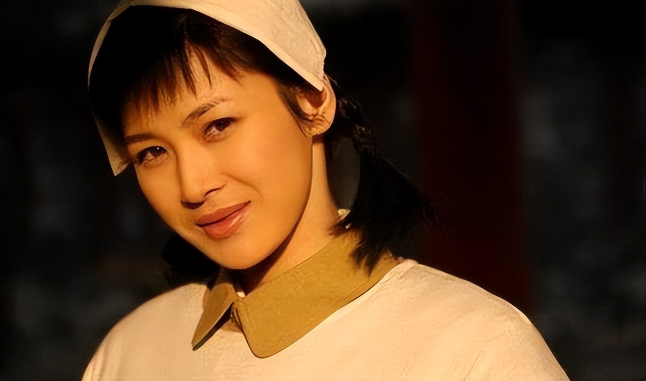 盘点8位演军人不招吐槽的女星,盘点那些演了军人的油腻明星