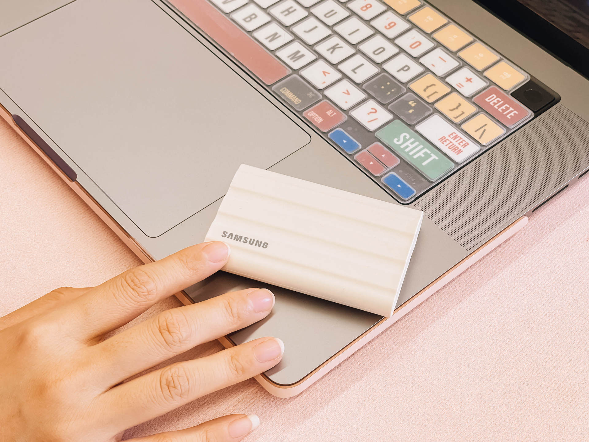 macbook推荐配件,入手macbook后有什么好玩的