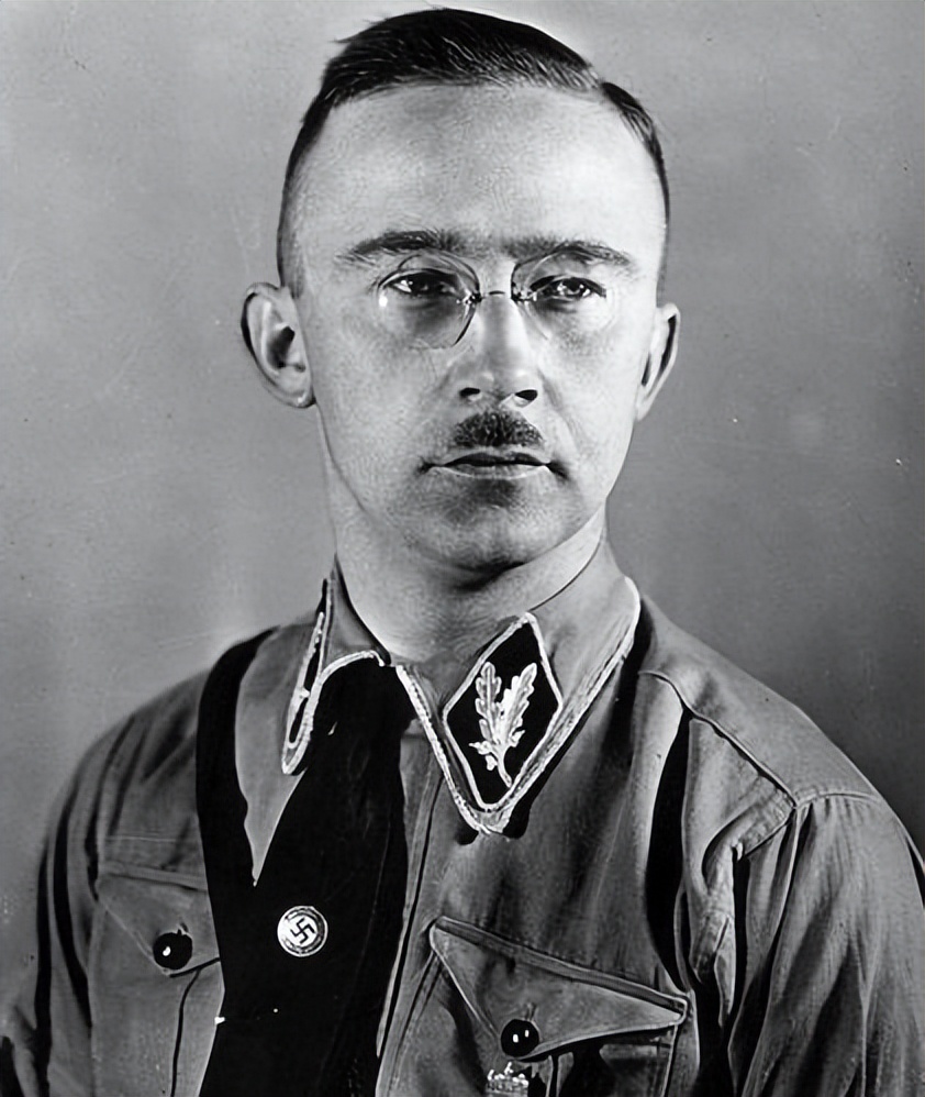 二战期间德国搜刮财宝,二战前德国为什么欠那么多钱