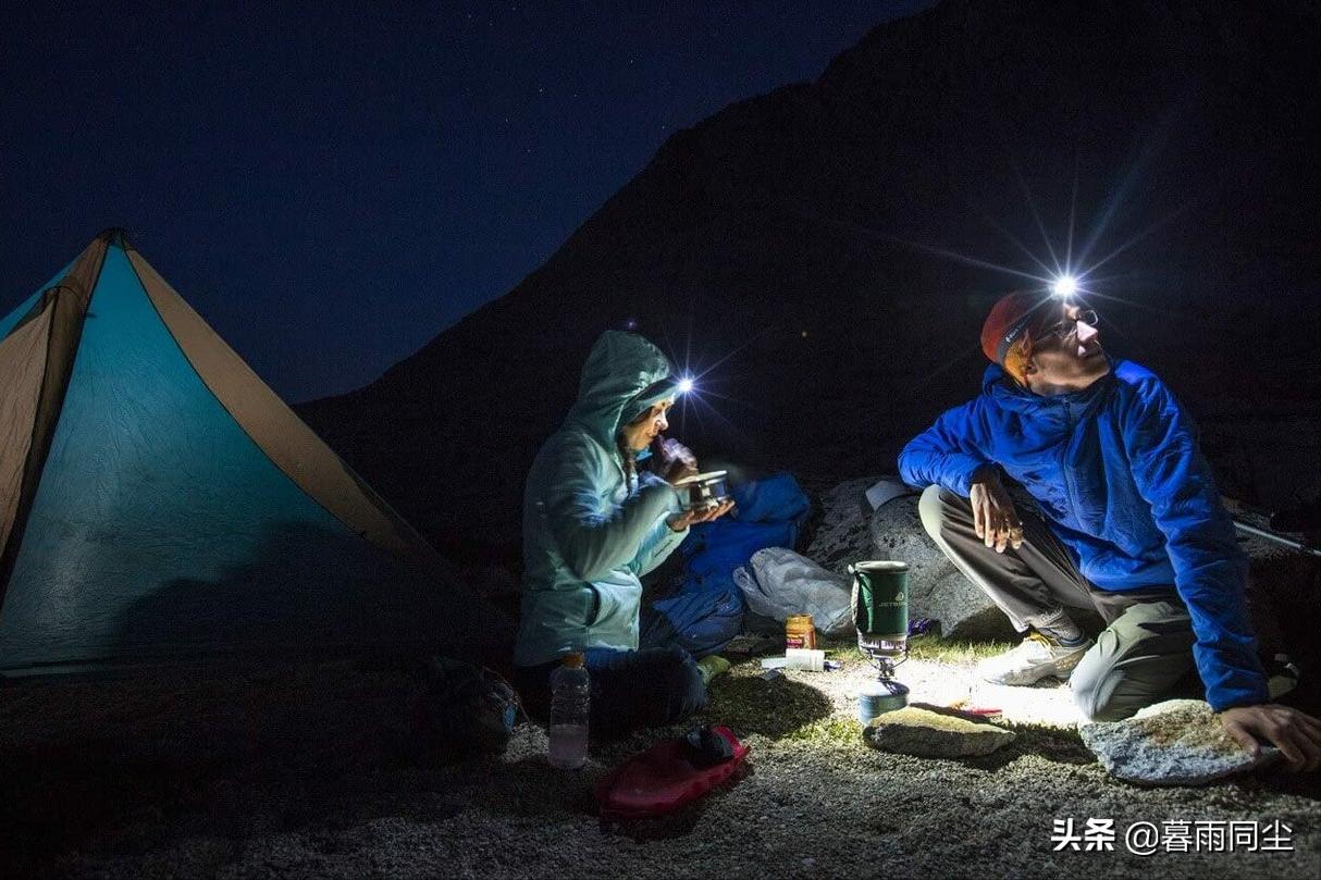 徒步登山穿越探险,登山工具大全及使用方法