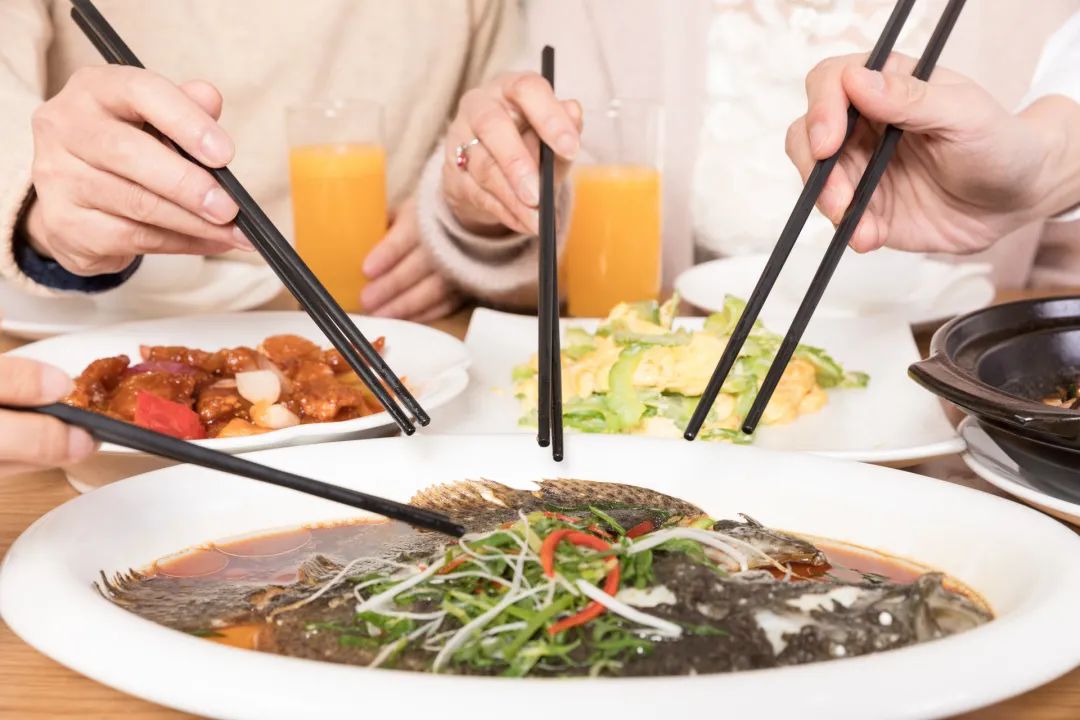 鱼刺卡喉怎么可以判断没事,鱼刺卡喉风险