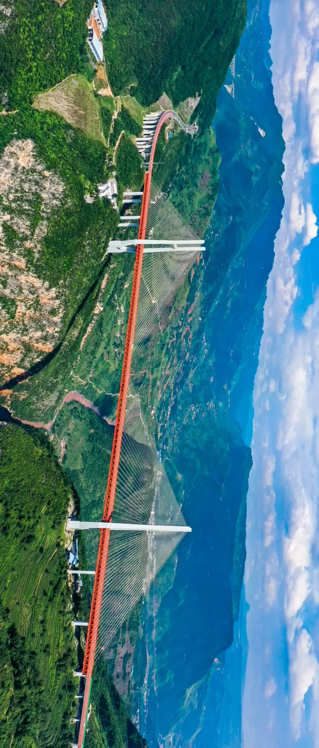 如何看懂中国第一山地省的多彩文化史诗?