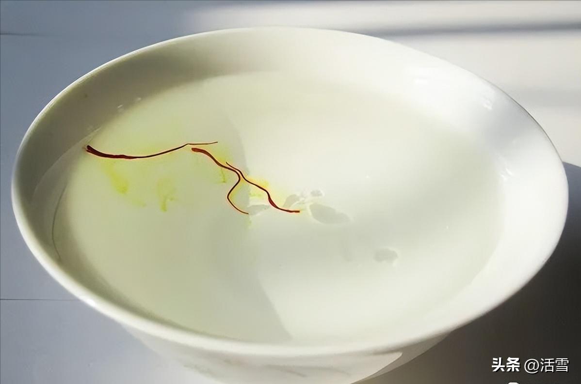 藏红花真假辨别视频,藏红花真假最科学的鉴别方法