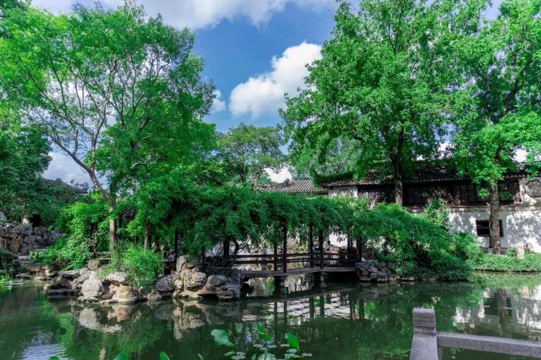 去一趟苏州看看诗人笔下的姑苏,当代文人笔下的苏州