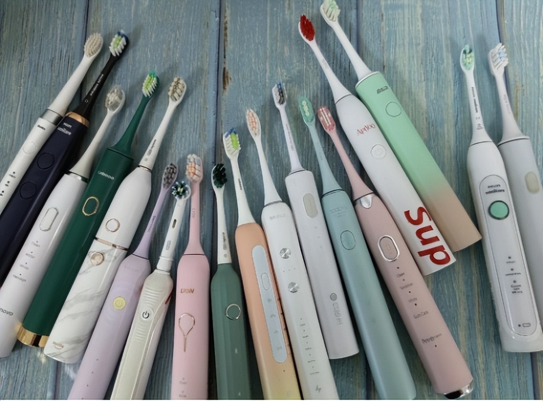 牙刷欧乐b和飞利浦松下,电动牙刷飞利浦松下usmile哪个好