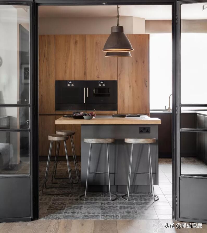 橡木做厨房橱柜好吗,现代风格橱柜怎么做好看又简单的