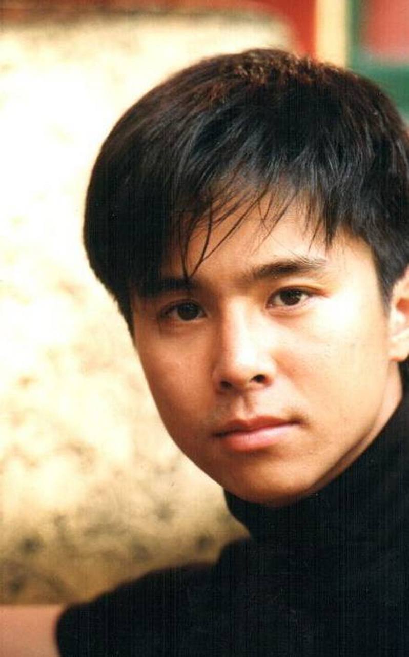 惨遭淘汰却爆红的歌手,当年红极一时却又被雪藏的歌手