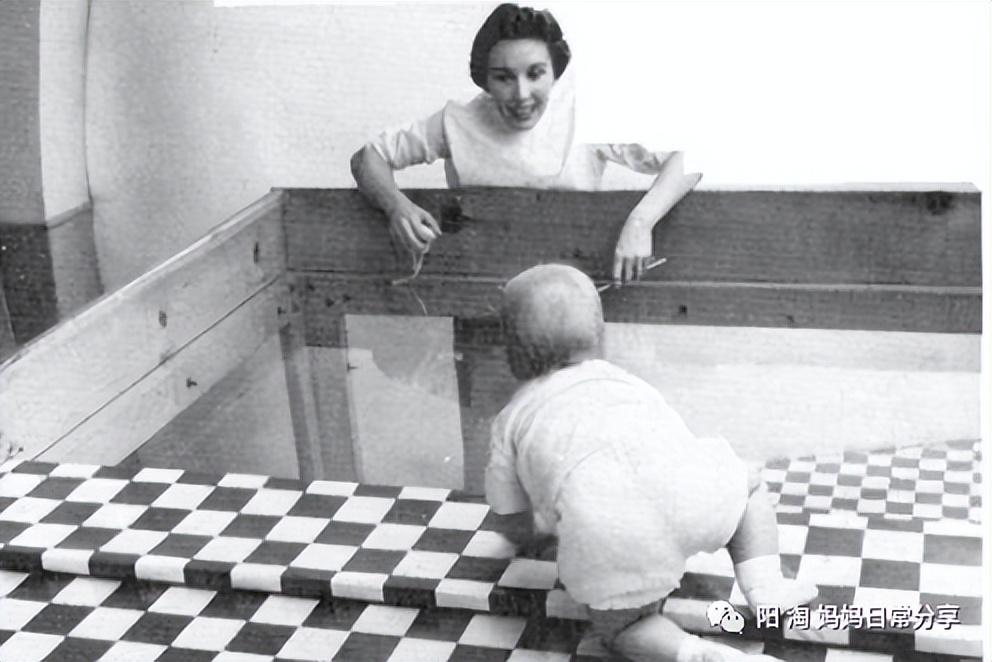 1月龄宝宝被吓到怎么办,早教遇到危险怎么办