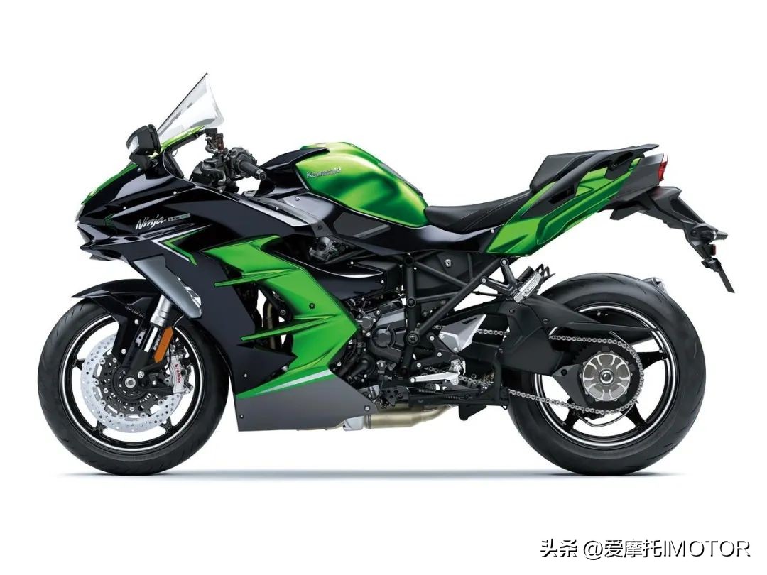 川崎h22020款,新款川崎250四缸ZR街车