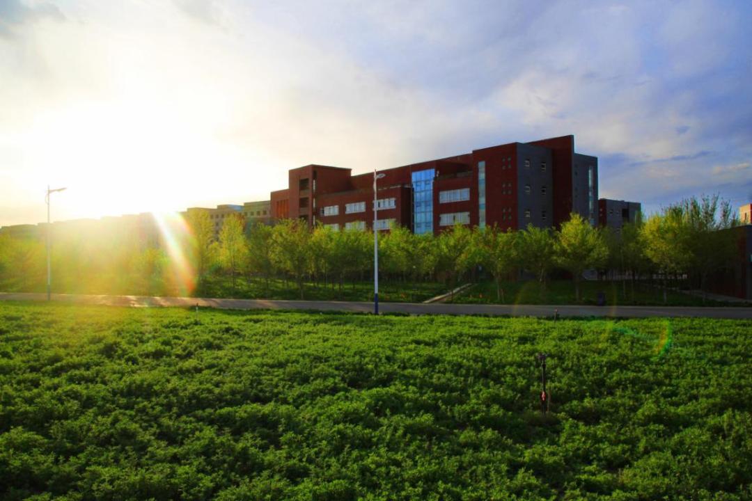 「招生简章」*疆新**警察学院（米东校区）2022年五年一贯制专科