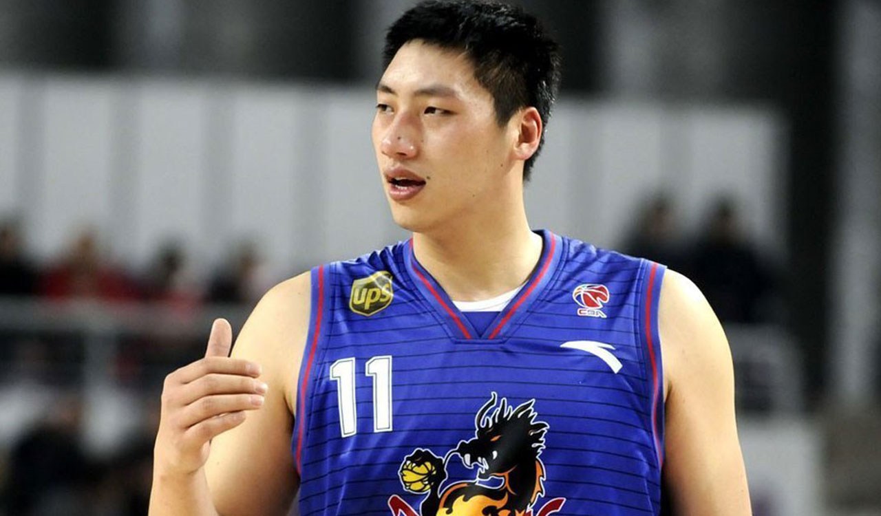 盘点cba历史十大中锋,cba总决赛姚明51分21篮板