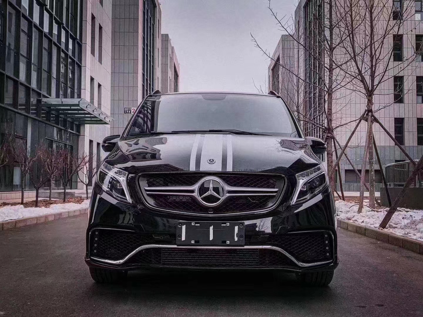 lv和奔驰合作的车,lv高端商务车