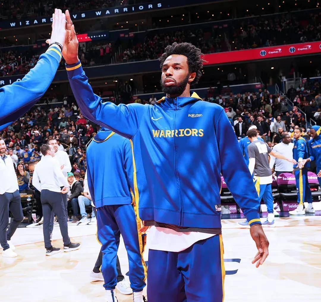 科比最后一场让勇士成为配角,科比最后一次做客勇士队