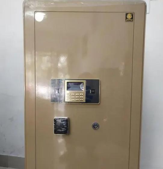 靠彩票发家致富小伙判了多久,80后年轻人利用彩票一年获利80亿