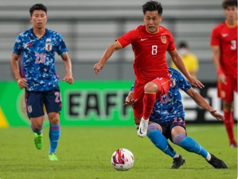 日本球迷吐槽日本男足,日本球迷力挺中国足球队