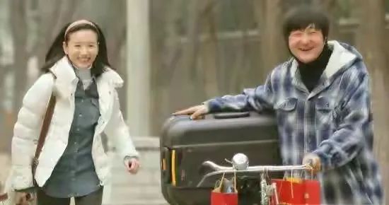 五位长得丑却娶了白天鹅的男星,5位长得丑却娶了白天鹅的男星