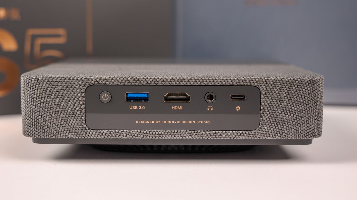 投影仪家用推荐极米智能投影仪,极米和当贝投影仪哪个品牌比较好