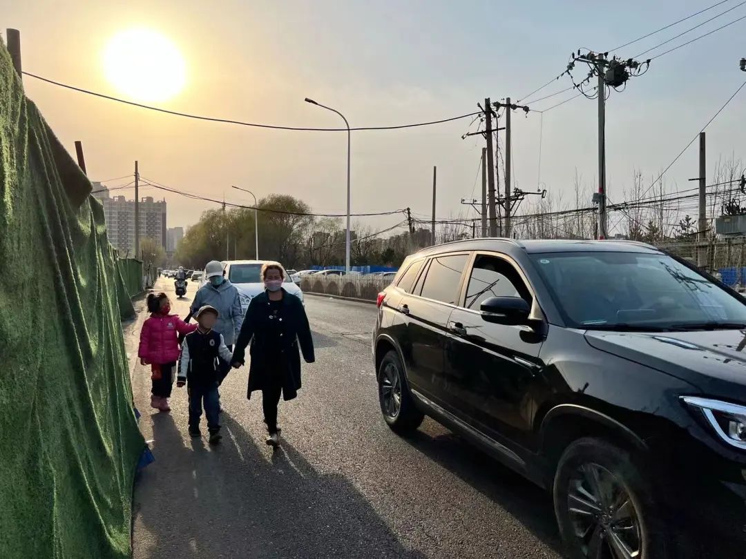 调查|道路施工有“拖延症”？市民：设计得挺好，干才有希望