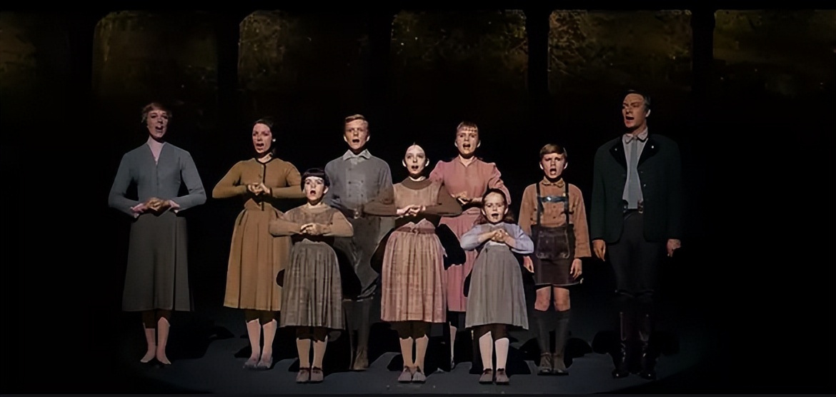 去聆听美好的音乐之声,音乐之声玛利亚唱歌