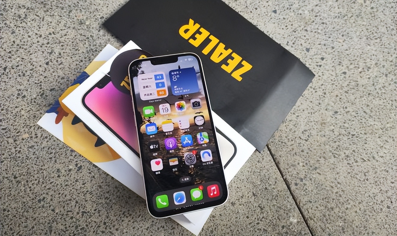 华为mate50和苹果14日常使用 (华为mate50和苹果14深度使用对比)