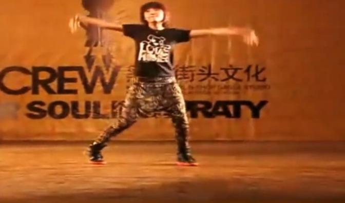 11年过去了再看依然泪目,李斯丹妮在天娱传媒待遇