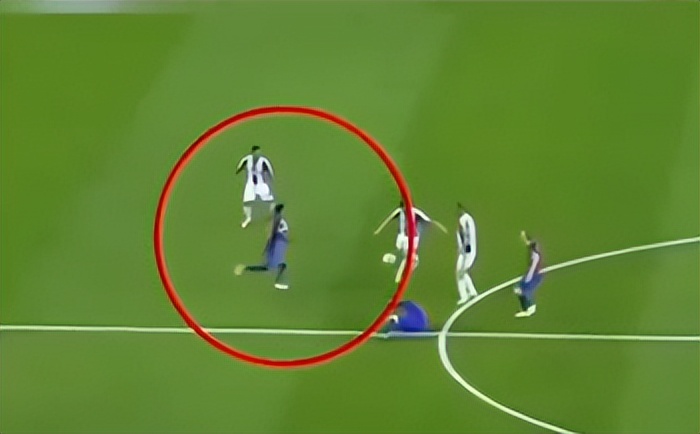 内马尔进球为白血病男孩跳舞,内马尔学患病孩子进球跳舞