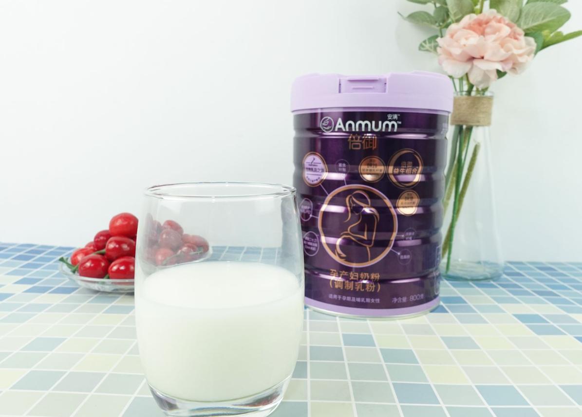备孕期间喝奶粉好还是纯牛奶好,备孕喝奶粉喝脱脂好还是全脂好