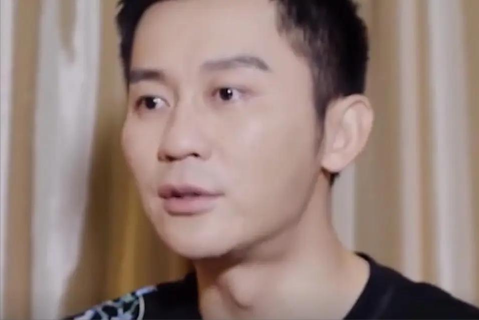 送女友石头、搞性别歧视，当众开黄腔，老实人李晨真没那么老实！