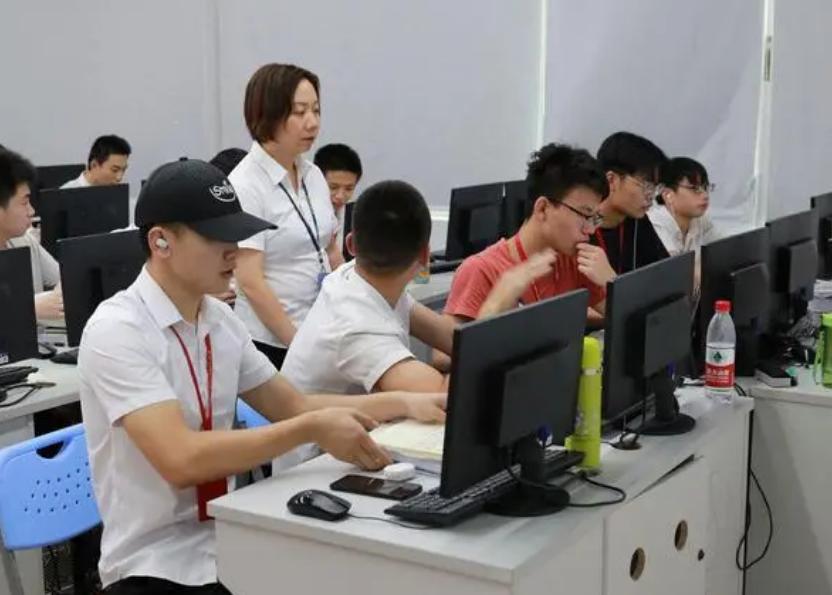 文理科就业前景最好的专业,文理科专业收入排名前十的专业