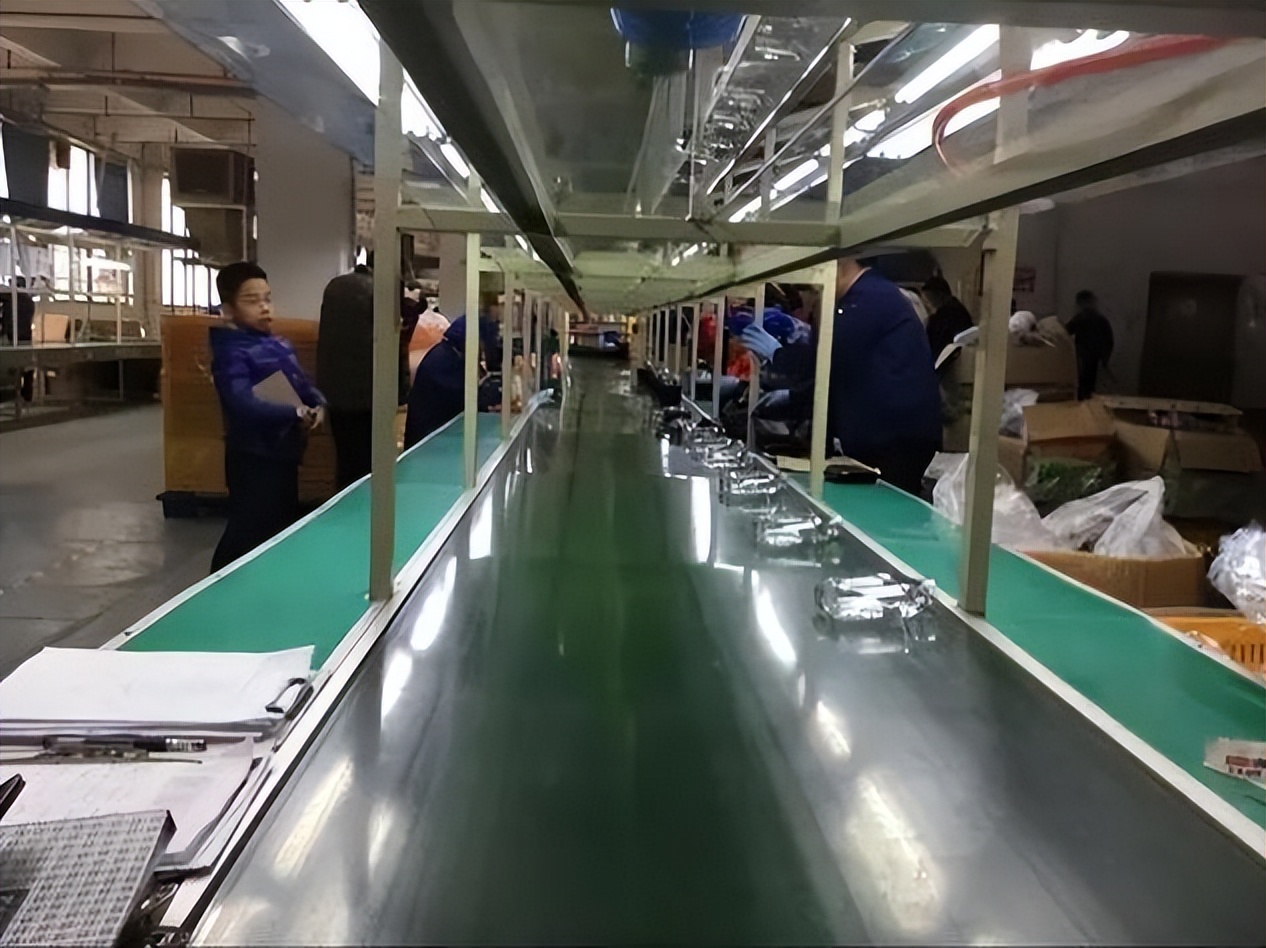 当年校花被丈夫养胖三百多斤,结婚3年校花被丈夫喂胖到332斤