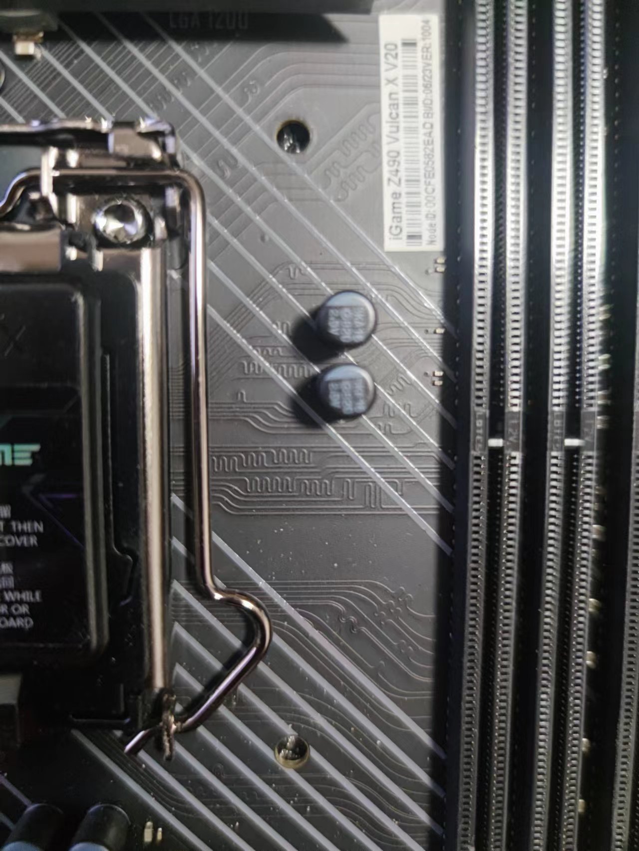 电脑内存插哪几个槽稳定点,电脑内存槽插哪个槽比较好