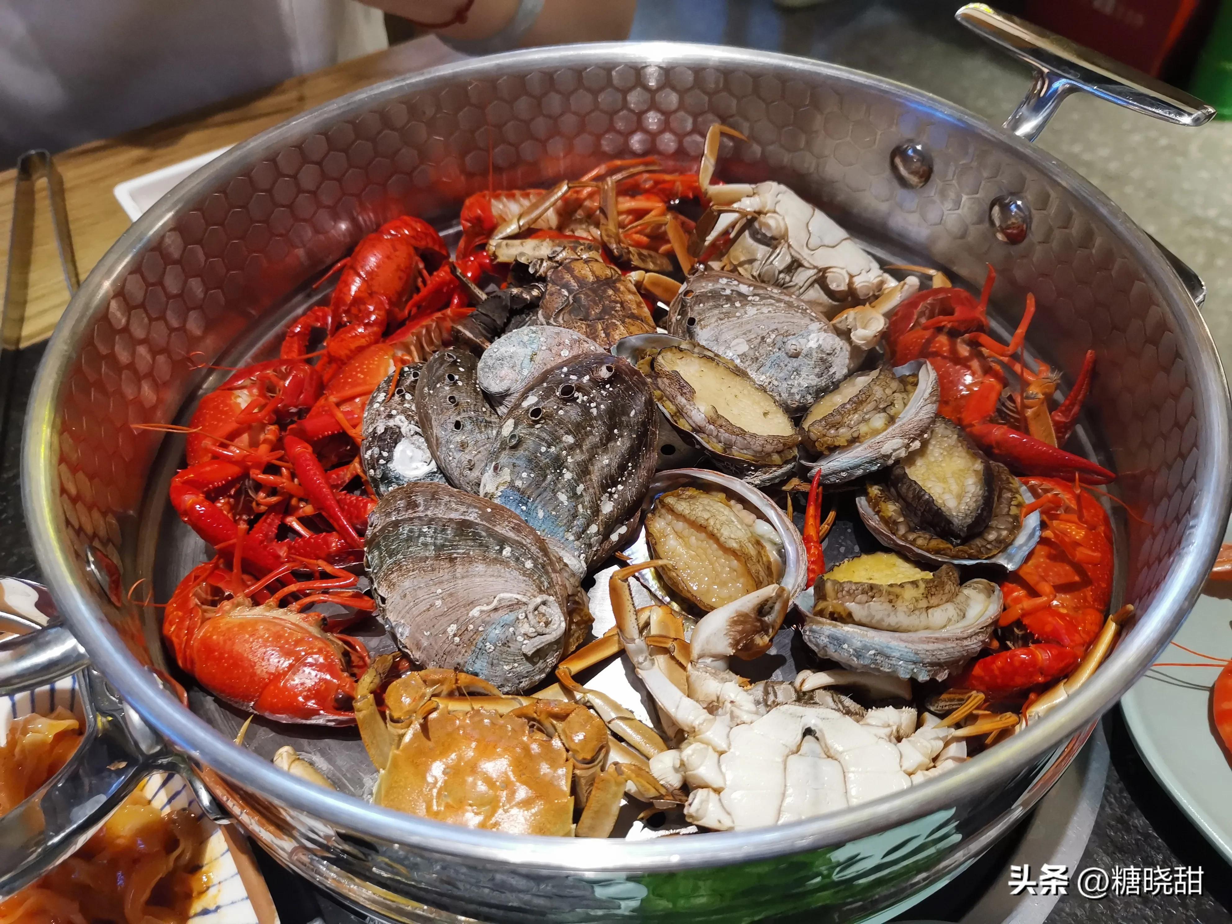 美食探店看着蒜蓉虾流口水,海鲜鲍鱼小龙虾螃蟹