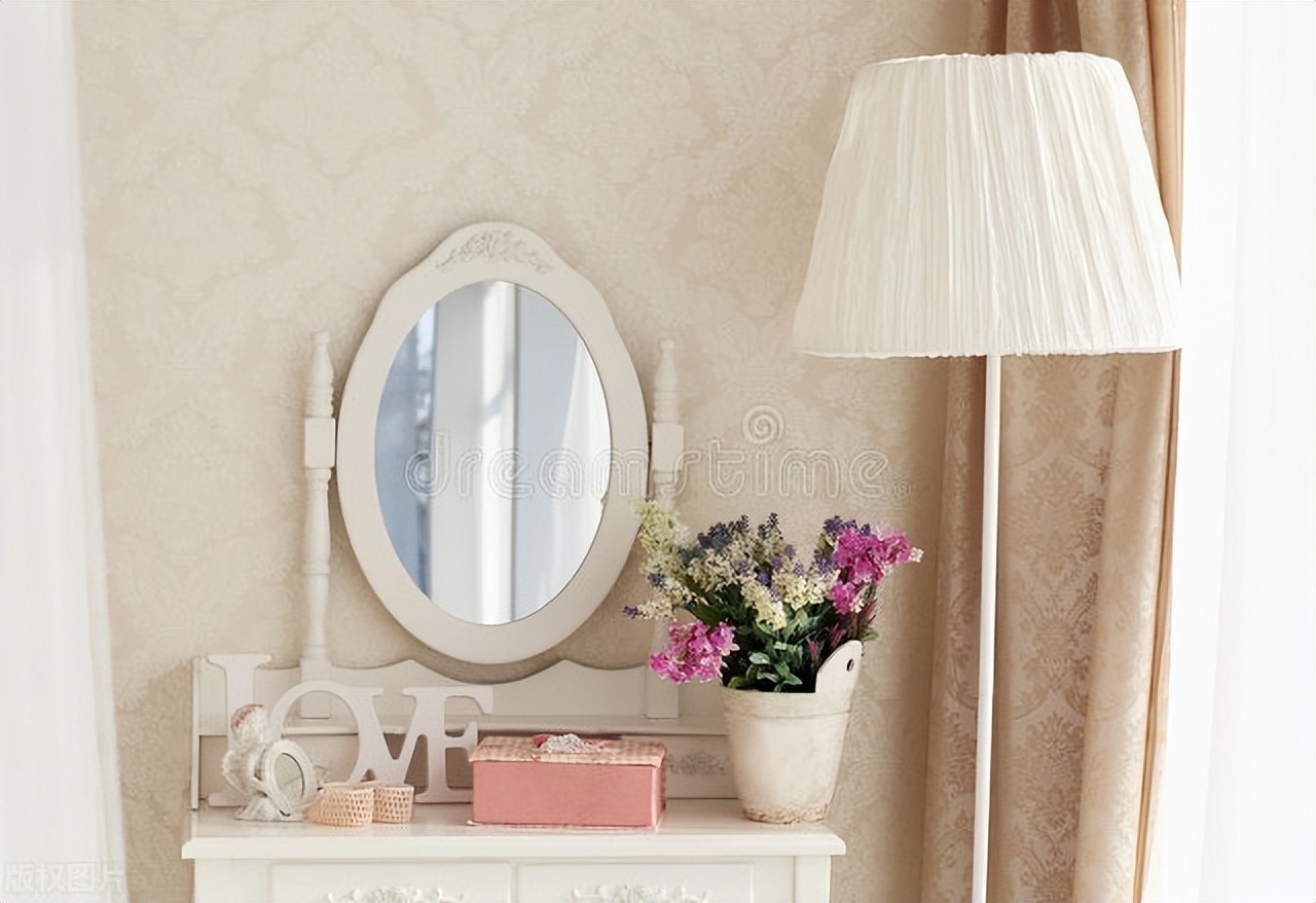 现金藏在家里哪个位置最安全,大量现金藏在家里什么地方最安全