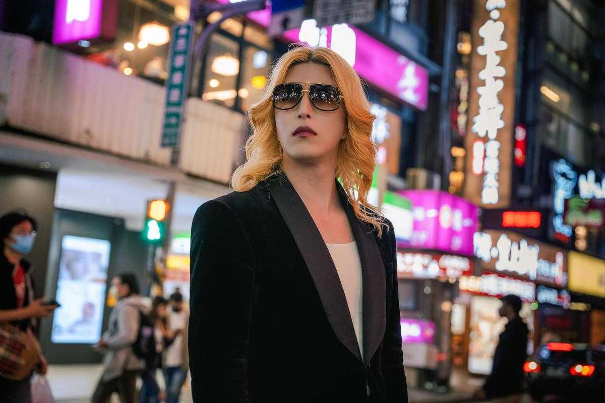 一夜6000万日元「日本第一牛郎罗兰」赴中国台湾推广课程