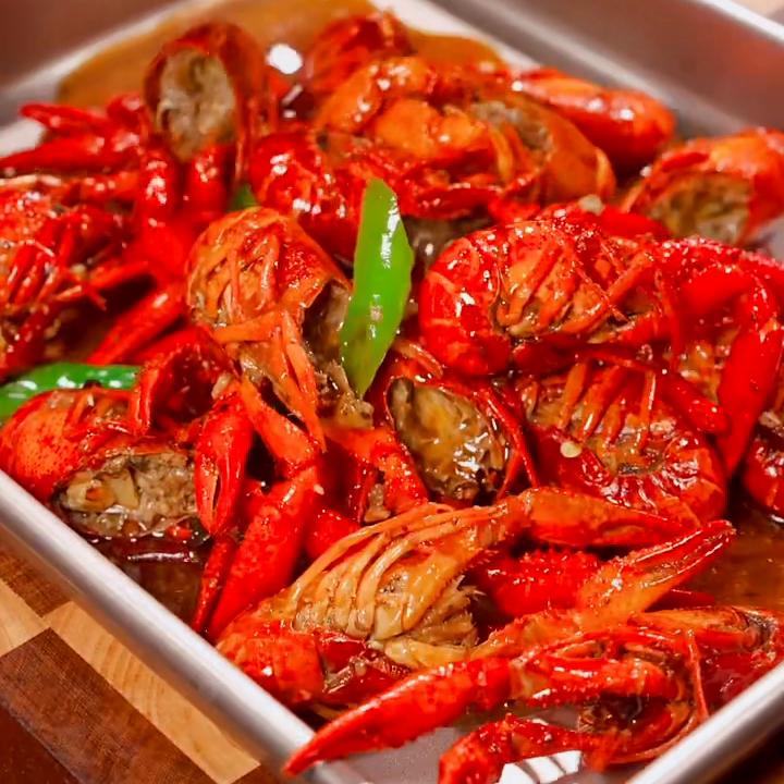 龙虾和濑尿虾打架,龙虾战争是怎么发生的