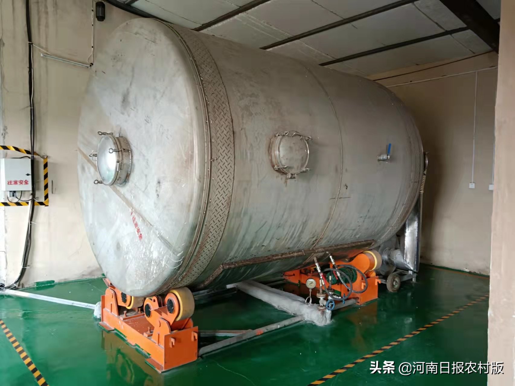 投资1400万元的醋厂，只有5名员工，工厂生产线全部自己设计，“犟媳妇”吴佳慧办厂记