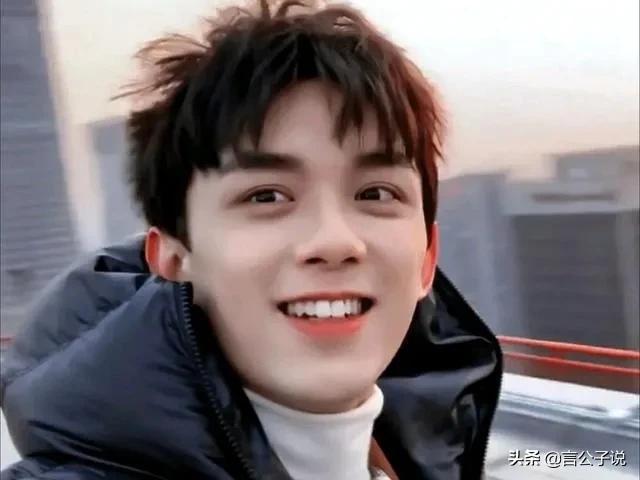 长着兔子脸的男明星有哪些,长得像兔子牙的男明星