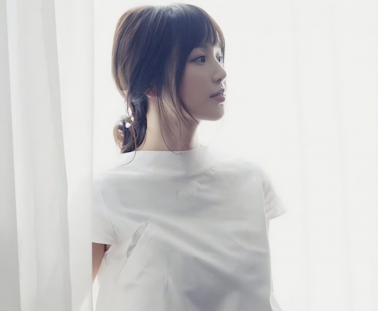 男女亲吻后女方应该说什么,男女接吻后女人的表现