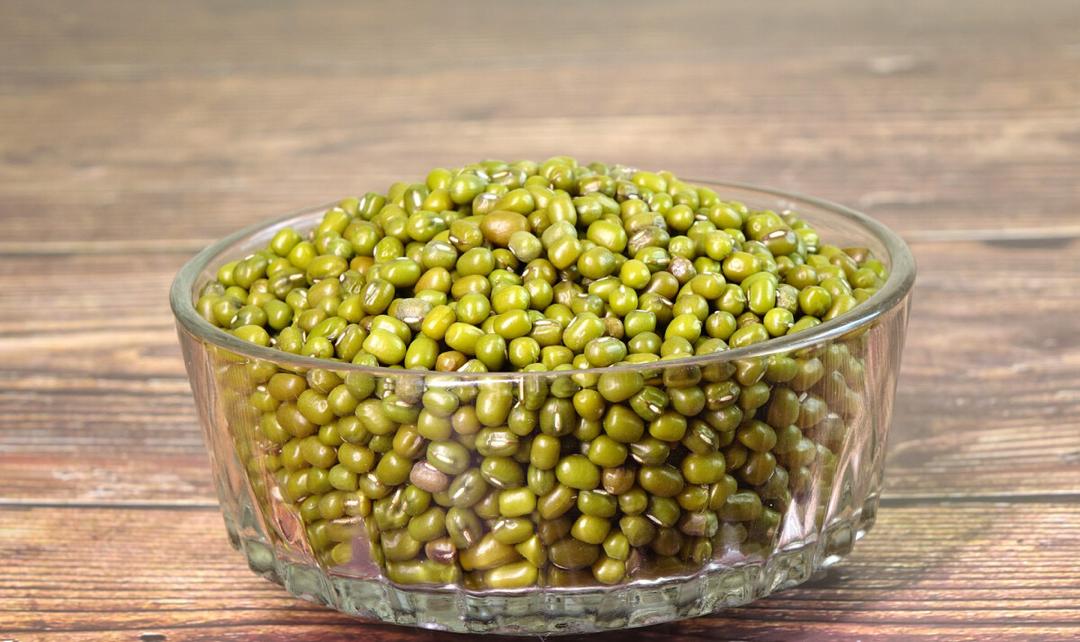 夏天多吃这8种碱性食物,碱性的食物多吃一些应季的