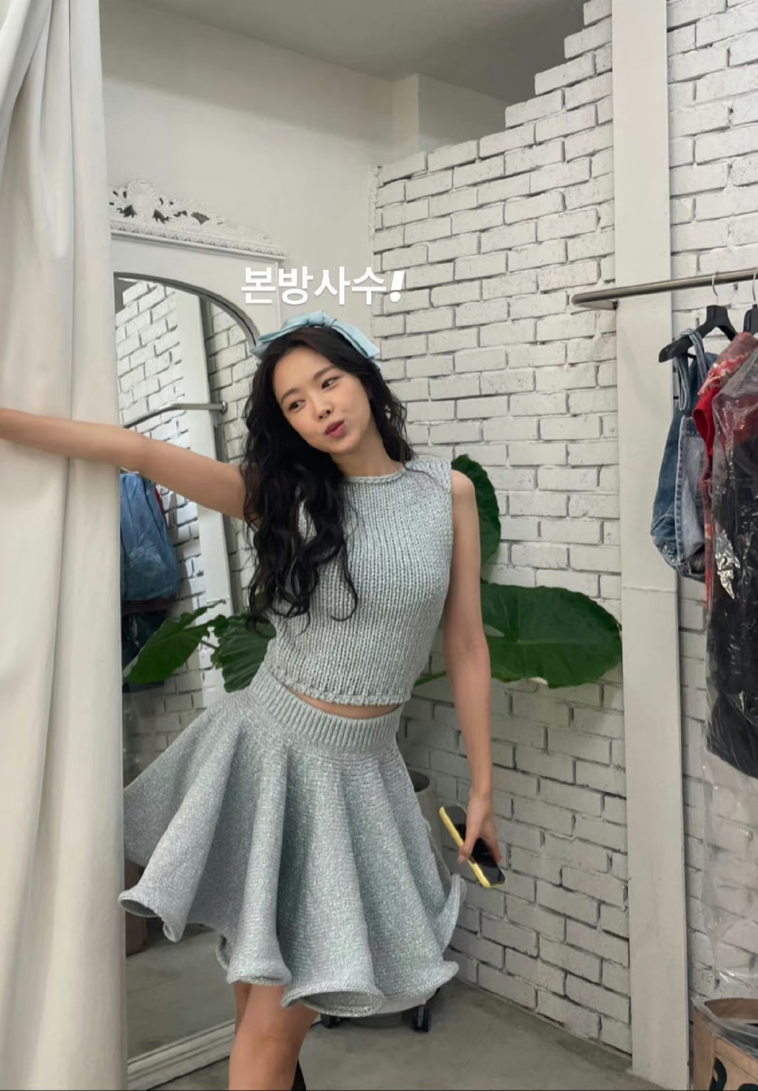 孙娜恩红毯造型,孙娜恩粉红色裙子