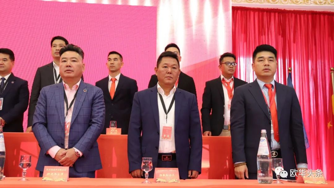 意大利华人服装行业协会第三届换届庆典圆满成功，李小锋蝉联会长