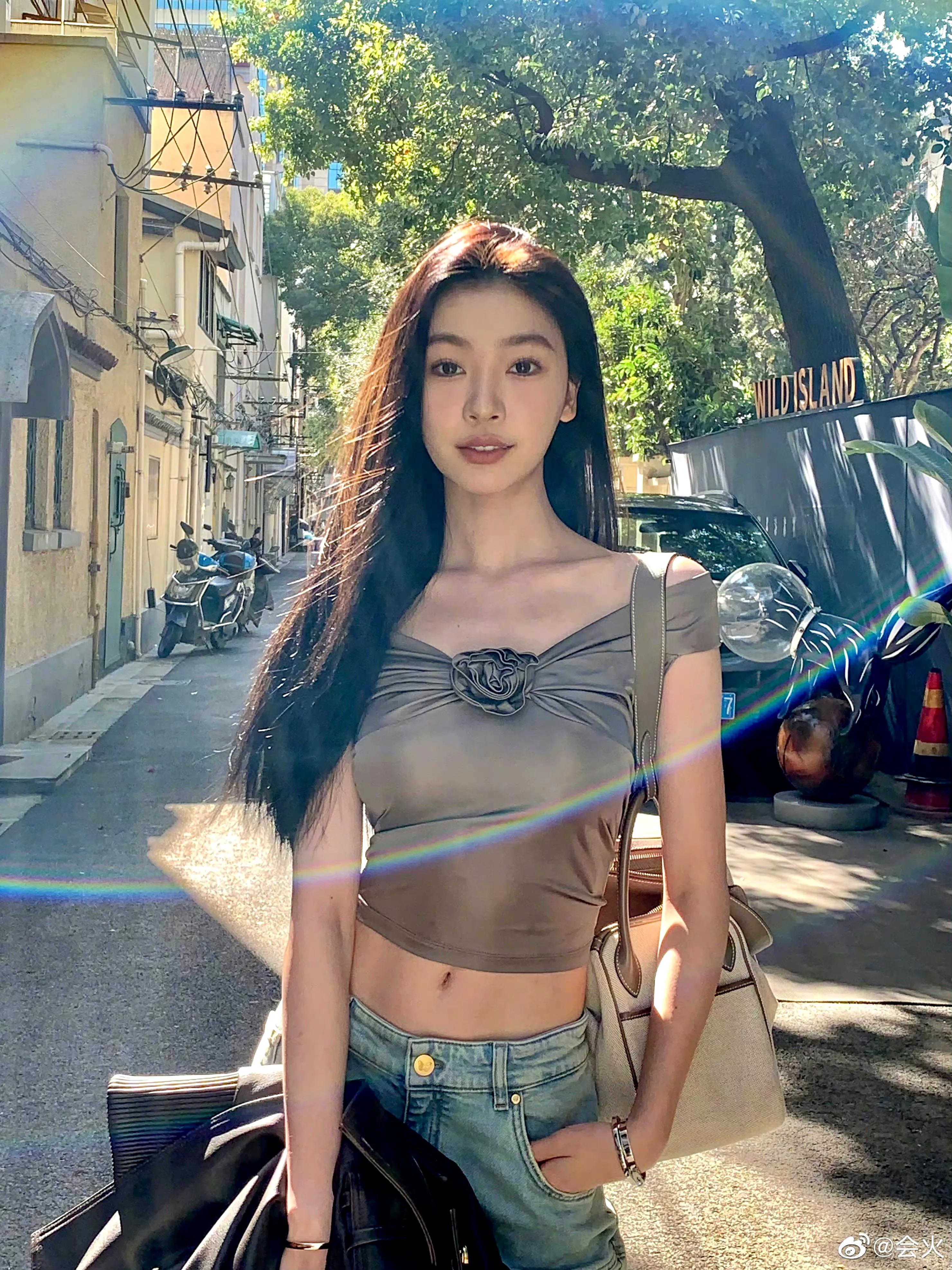 网红易梦玲整过容吗,网红易梦玲演戏