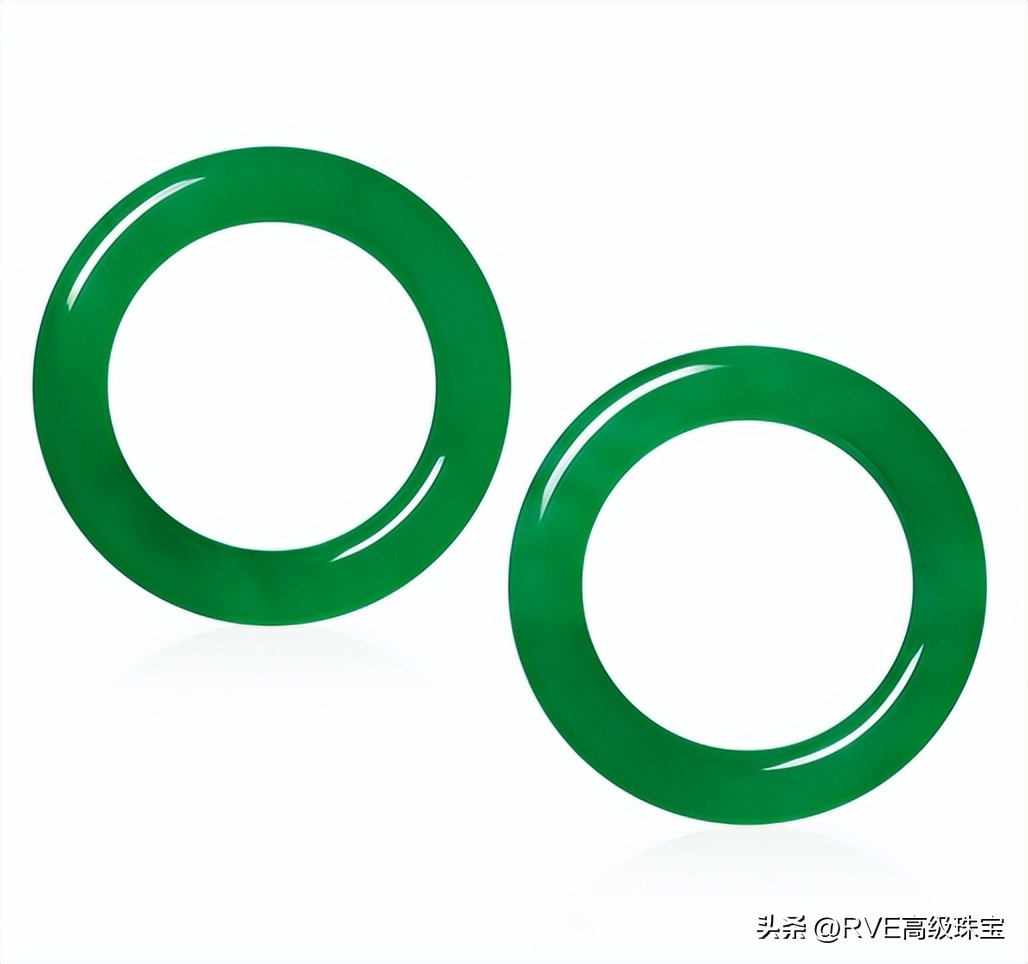 帝王绿手镯翡翠拍卖价格记录图片,6000天价翡翠