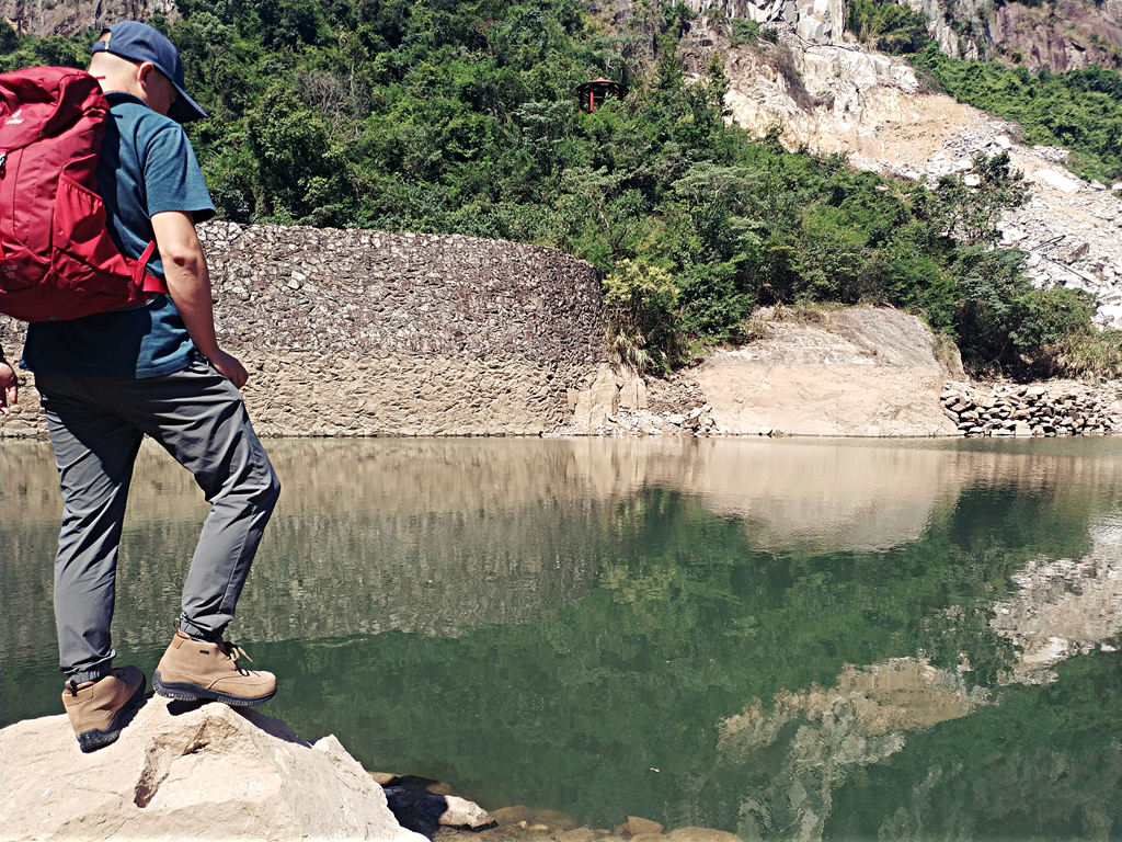 遨游仕l3徒步鞋测评,遨游仕户外鞋m9