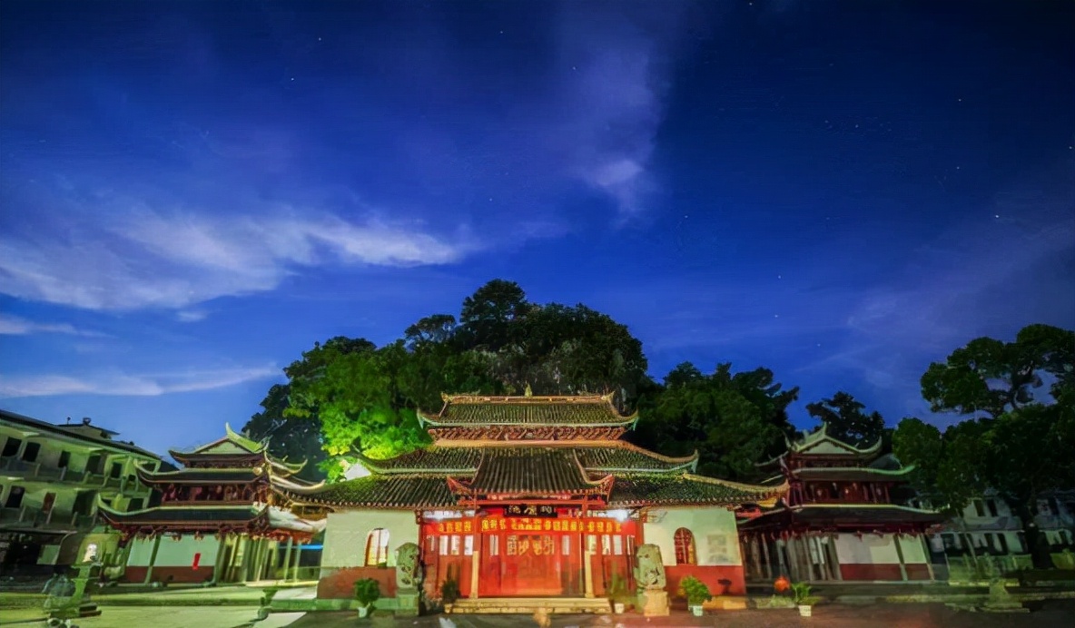 侯*红庆**|欲问红尘多少事，君知千载我无知（原创诗词十二首）